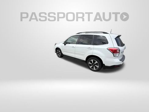 Used 2017 Subaru Forester 2.5i Limited AWD/4WD image 4