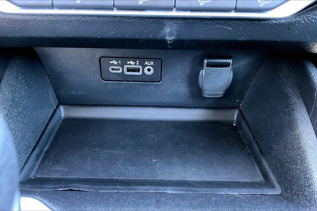 Used 2025 Nissan Altima 2.5 SV FWD image 15