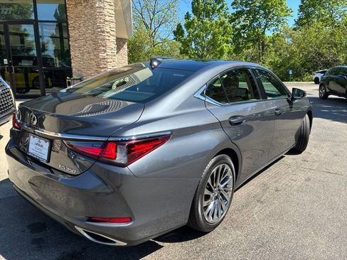 Certified 2024 Lexus ES 350 w/ Technology Package FWD image 4