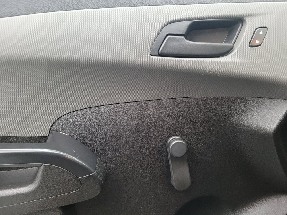 Used 2017 Chevrolet Sonic LT FWD image 27