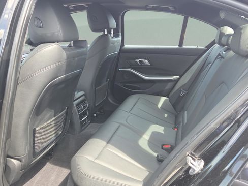 Used 2019 BMW 330i xDrive Sedan w/ Driving Assistance Package image 11