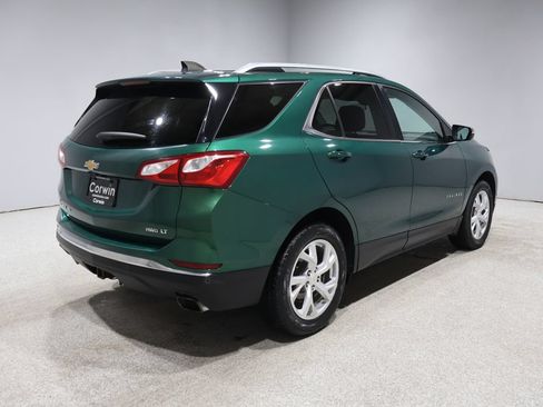 Used 2018 Chevrolet Equinox LT w/ Sun & Infotainment Package AWD/4WD image 2