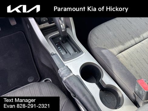 Used 2011 Ford Focus SE w/ 201A Rapid Spec Order Code FWD image 19