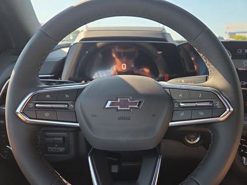 New 2025 Chevrolet Suburban Z71 w/ Z71 Off-Road Package image 11