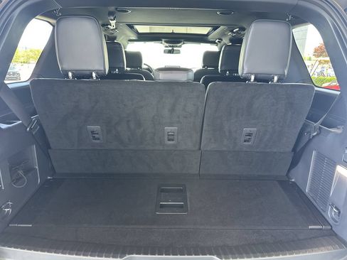 Used 2024 Ford Expedition Platinum AWD/4WD image 18