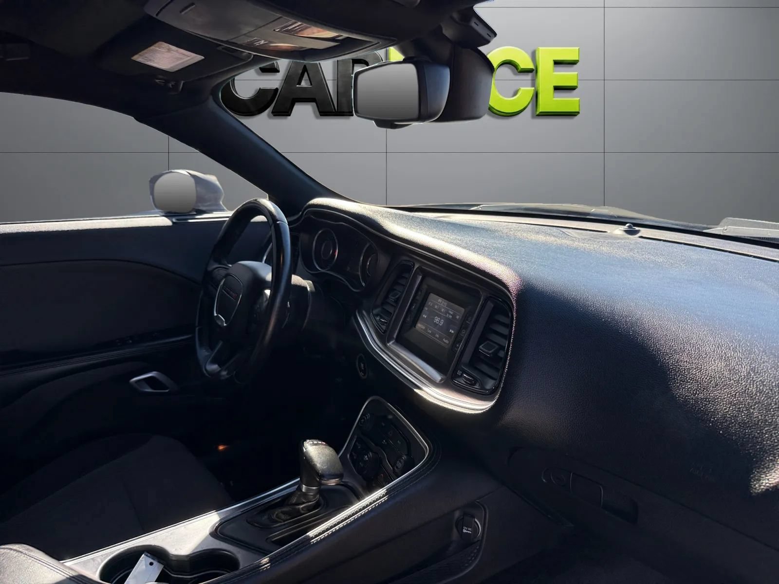 Used 2015 Dodge Challenger SXT RWD image 19