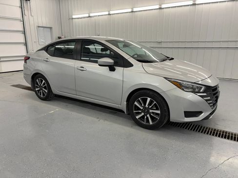 Used 2025 Nissan Versa SV w/ Trunk Package FWD image 9
