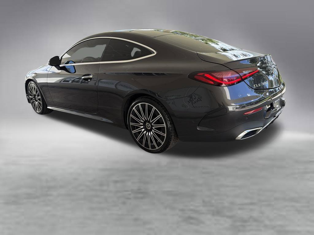 Used 2025 Mercedes-Benz CLE 300 4MATIC Coupe w/ AMG Line image 4