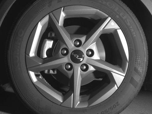 Used 2025 Kia K4 LXS image 12