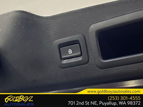 Used 2023 MAZDA MAZDA3 s image 29