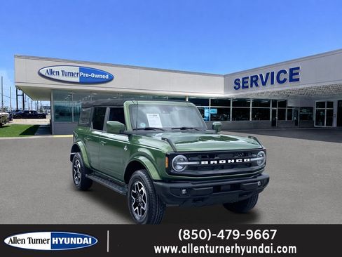 Used 2022 Ford Bronco Outer Banks AWD/4WD image 1