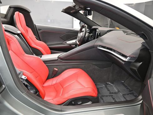Used 2023 Chevrolet Corvette Stingray Convertible w/ 1LT image 39