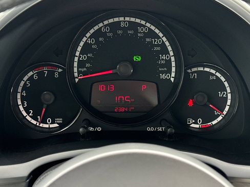 Used 2013 Volkswagen Beetle 2.5 FWD image 21