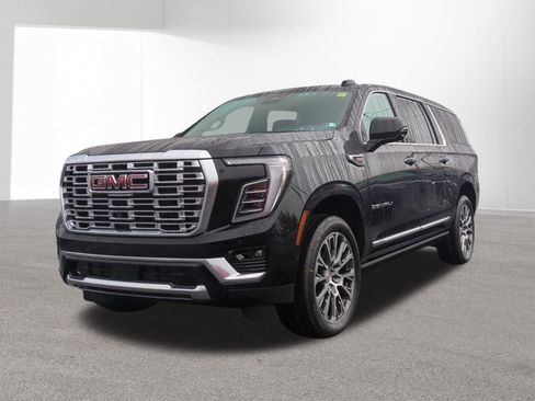 New 2026 GMC Yukon XL Denali w/ Sun & Power Step Package AWD/4WD image 1