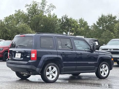 Used 2014 Jeep Patriot Latitude FWD image 5