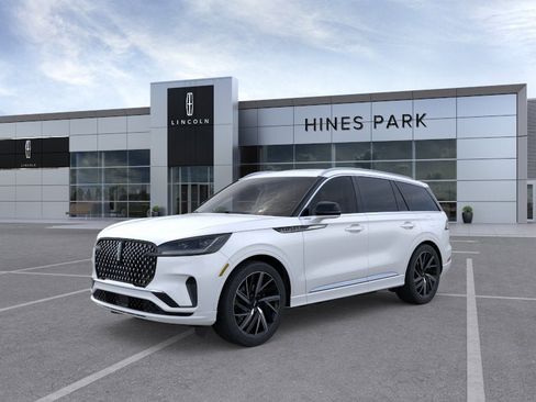 New 2026 Lincoln Aviator Black Label AWD/4WD image 1
