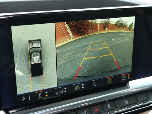 New 2026 Chevrolet Silverado 1500 LT Trail Boss w/ Safety Package image 4