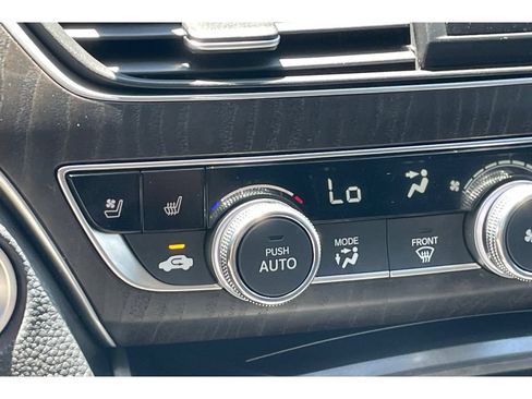 Used 2022 Honda Accord Touring image 27