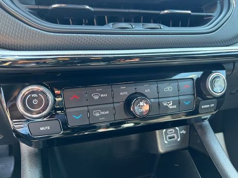 Certified 2025 Jeep Compass Trailhawk AWD/4WD image 19