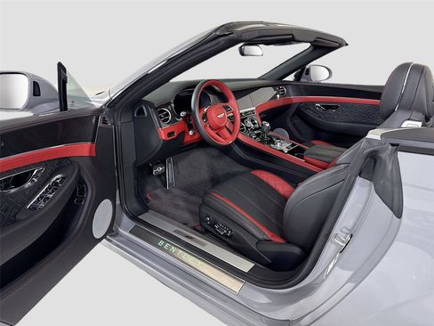 Used 2023 Bentley Continental GT S image 12