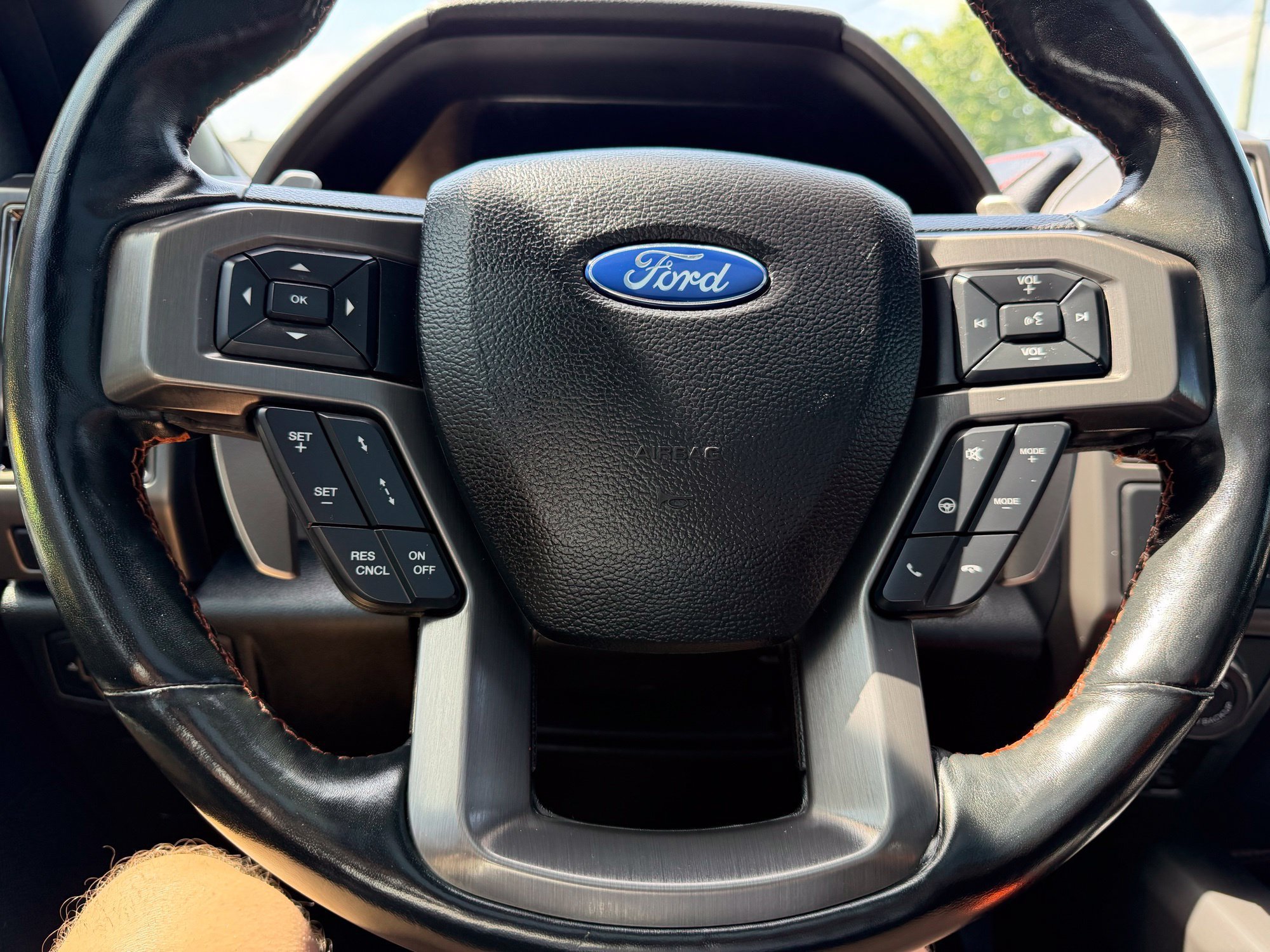 Used 2017 Ford F150 Raptor w/ Equipment Group 802A Luxury AWD/4WD image 25