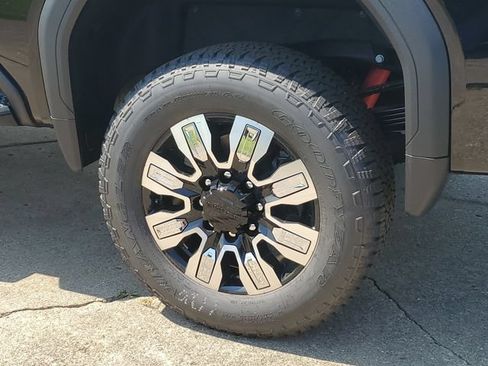 New 2026 GMC Sierra 3500 Denali AWD/4WD image 33