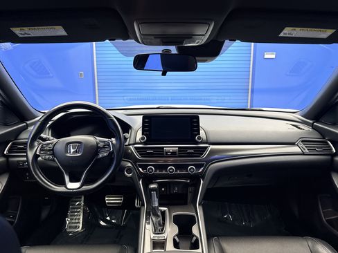 Used 2018 Honda Accord Sport image 25