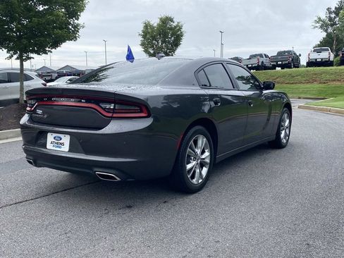 Used 2022 Dodge Charger SXT AWD/4WD image 3