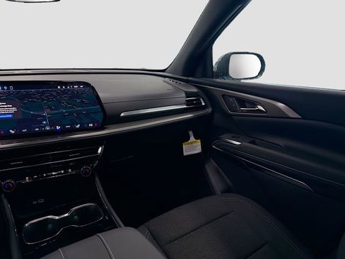 New 2026 Chevrolet Traverse LT image 23