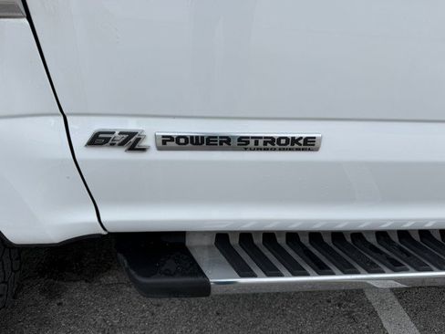 Used 2022 Ford F250 XLT w/ FX4 Off-Road Package image 16