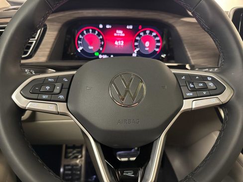 New 2026 Volkswagen Atlas SEL Premium R-Line image 24