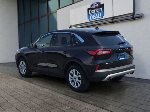 Used 2023 Ford Escape Active AWD/4WD image 5