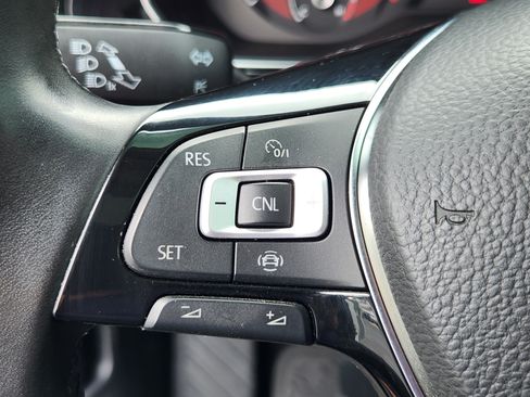 Used 2019 Volkswagen Jetta SE FWD image 23