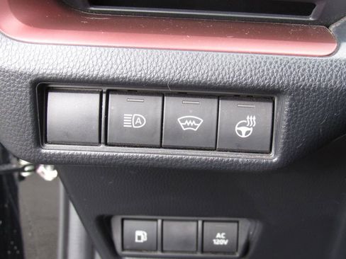 Used 2023 Toyota Prius Prime FWD image 30