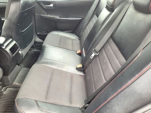 Certified 2017 Toyota Camry SE w/ Moonroof Package FWD image 15