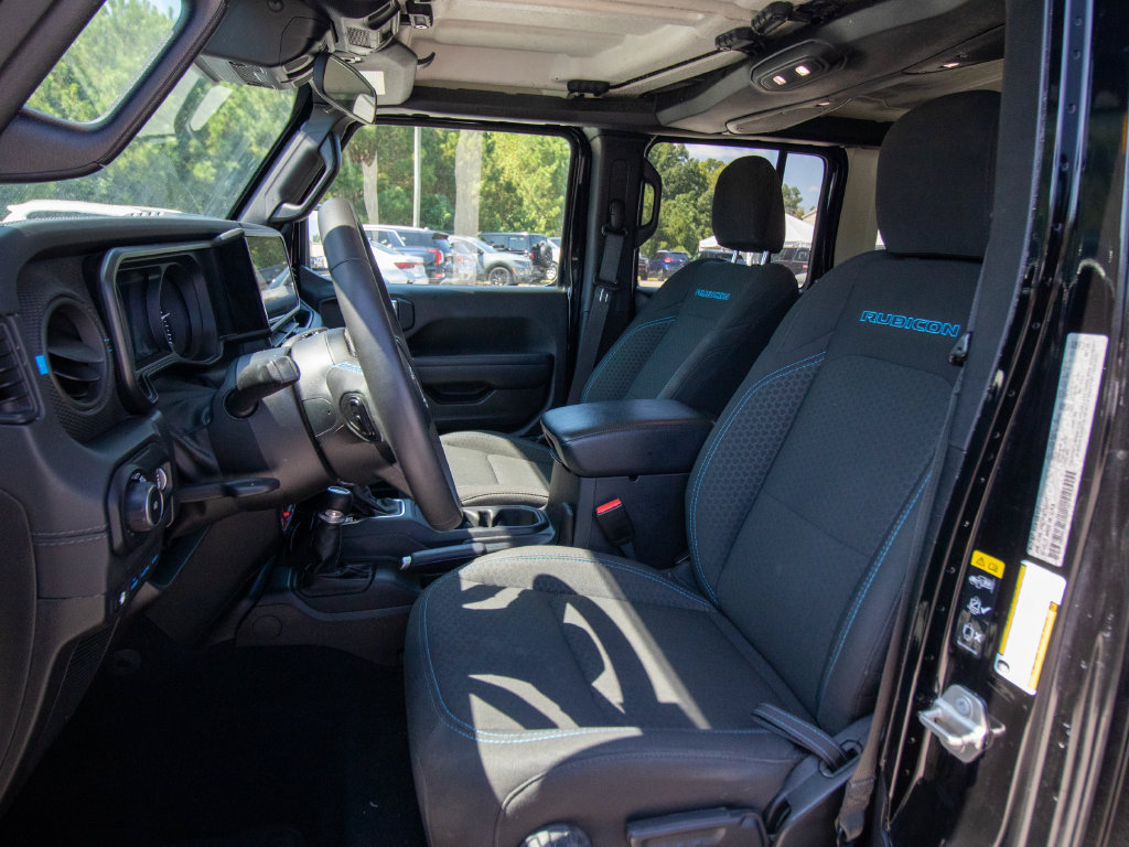 Used 2024 Jeep Wrangler Unlimited Rubicon 4xe AWD/4WD image 7