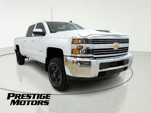 Used 2017 Chevrolet Silverado 2500 LT AWD/4WD image 1