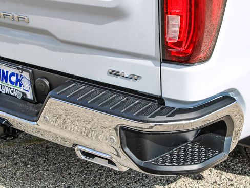 New 2026 GMC Sierra 1500 SLT w/ SLT Convenience Package AWD/4WD image 15