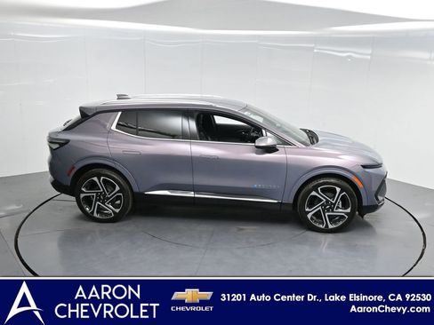New 2026 Chevrolet Equinox EV LT image 44