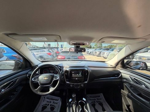 Used 2018 Chevrolet Traverse LS FWD image 18