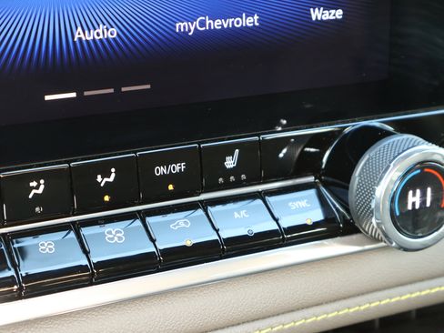 Certified 2024 Chevrolet Colorado ZR2 w/ Technology Package image 21