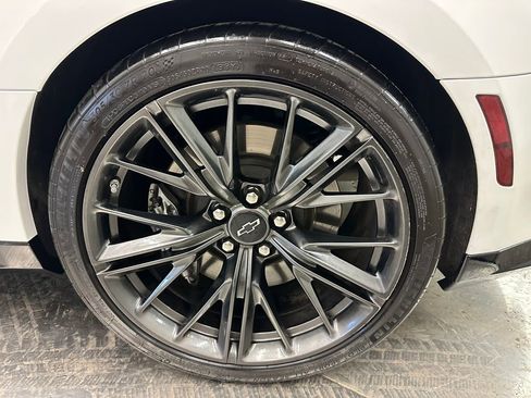 Used 2021 Chevrolet Camaro ZL1 image 43