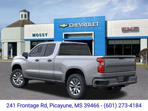 New 2026 Chevrolet Silverado 1500 Custom image 3