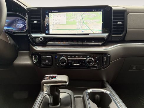 Used 2025 Chevrolet Silverado 1500 LTZ w/ LTZ Premium Package AWD/4WD image 11