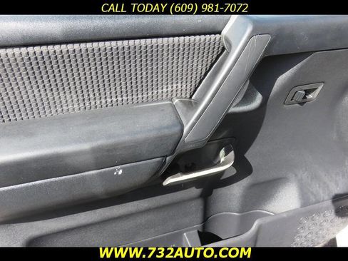 Used 2008 Nissan Titan SE image 31