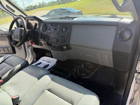 Used 2015 Ford F350 XL w/ Power Equipment Group image 15
