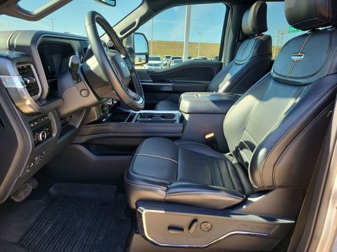 Used 2024 Ford F250 Platinum image 20