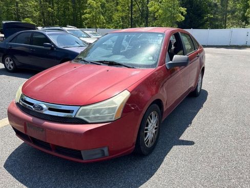 Used 2009 Ford Focus SE FWD image 1