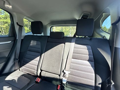 Used 2018 Honda CR-V LX image 8