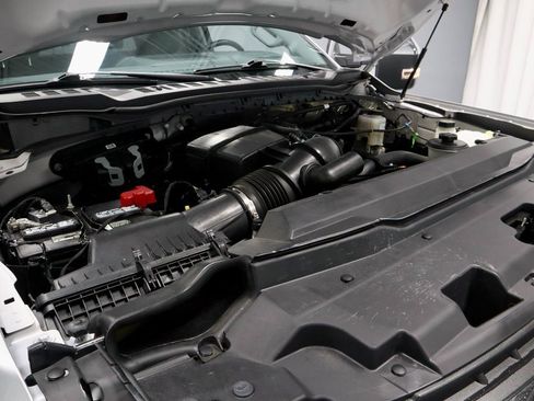 Certified 2024 Ford F250 Lariat w/ Lariat Ultimate Package image 17